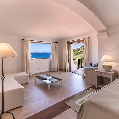 Hotell La Bisaccia Baja Sardinia
