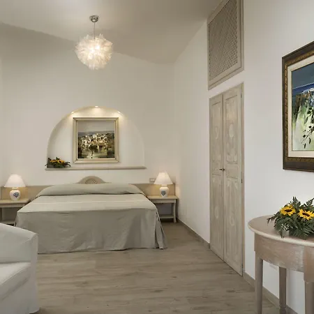 Ξενοδοχείο La Bisaccia 4*