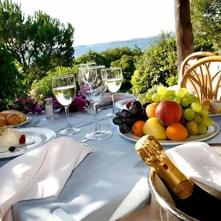 La Bisaccia Ξενοδοχείο Baja Sardinia