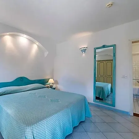 La Bisaccia Otel Baja Sardinya