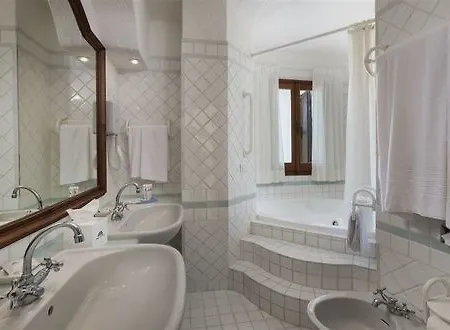 Hotell La Bisaccia Baja Sardinia